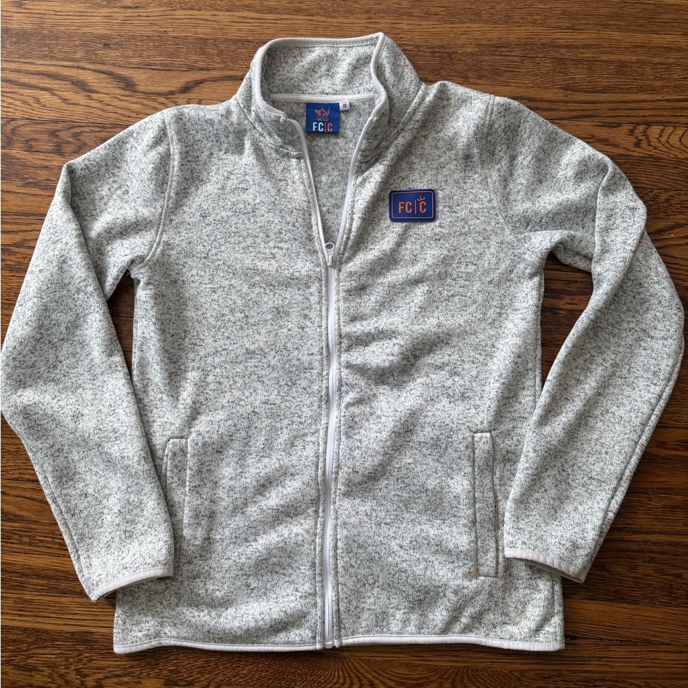 #194 FC CINCINNATI FLEECE FOR CINCINNATI SOCCER FANS! Like new quality!